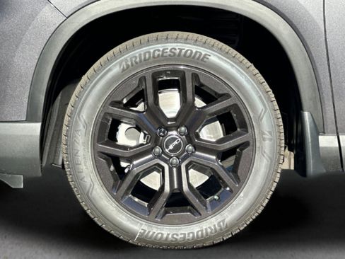 New 2025 Honda Pilot Touring image 34