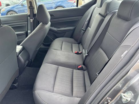 Used 2025 Nissan Altima 2.5 SV FWD image 22