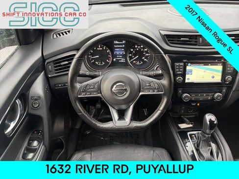 Used 2017 Nissan Rogue SL w/ SL Premium Package image 12