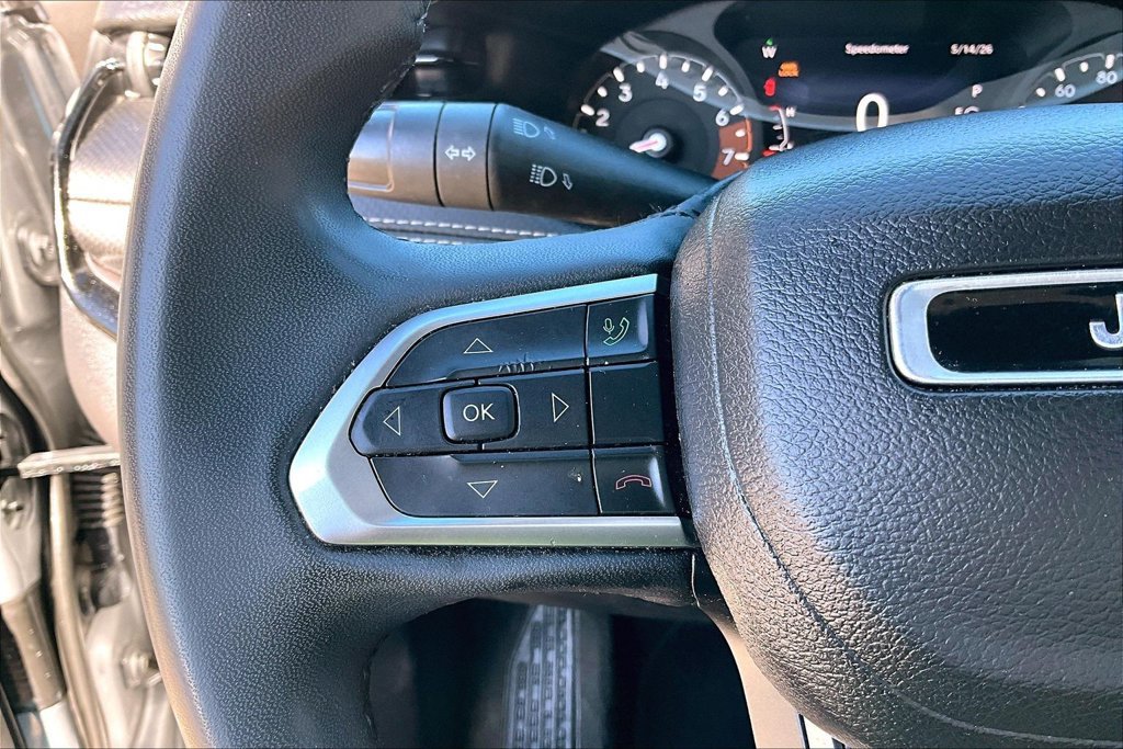 Used 2022 Jeep Compass Latitude AWD/4WD image 11