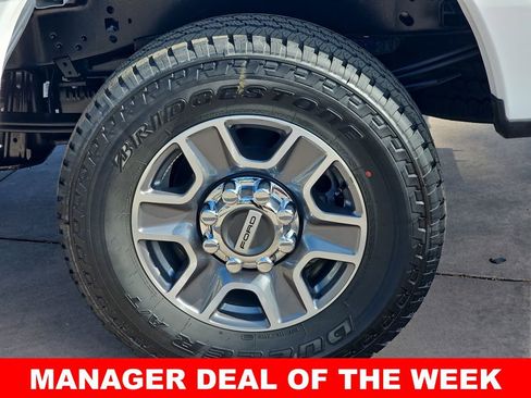 New 2026 Ford F250 Platinum image 37