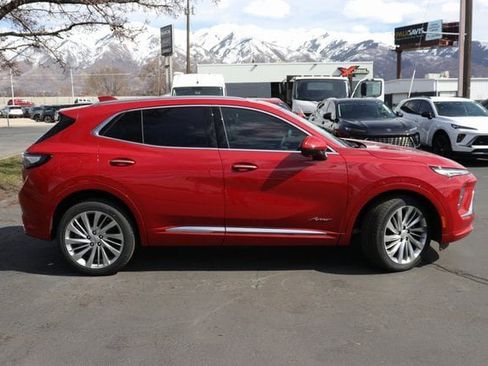 New 2025 Buick Envision Avenir image 3