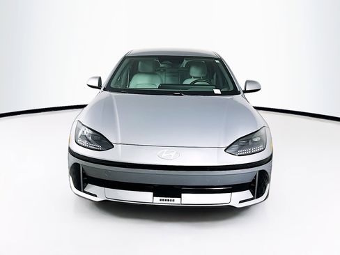 Used 2023 Hyundai Ioniq 6 SEL image 2