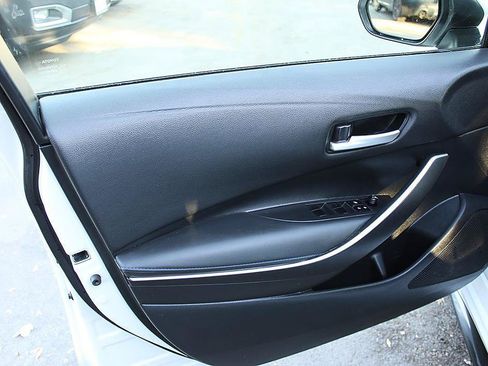 Used 2022 Toyota Corolla SE w/ Carpet Mat Package (TMS) FWD image 10