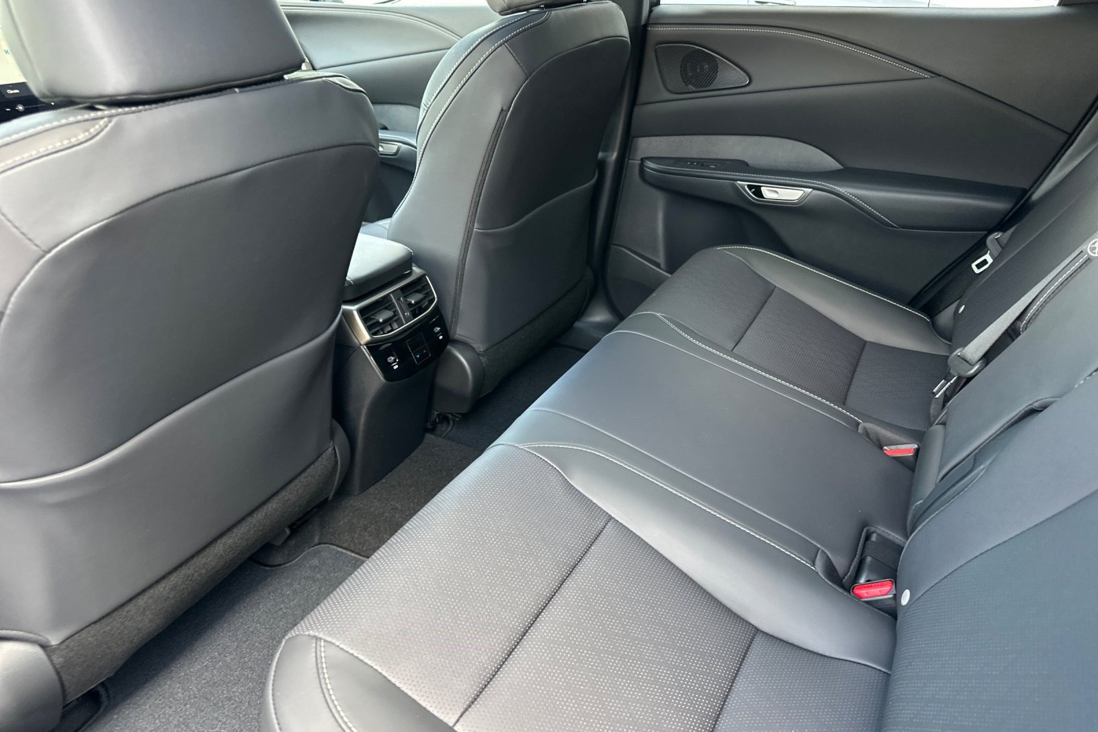 New 2026 Lexus RX 350 Premium Plus w/ Accessory Package (K3) FWD image 24