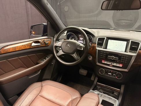 Used 2015 Mercedes-Benz GL 450 4MATIC w/ Premium Package w/ Lighting Package image 39