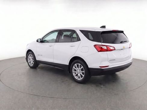 Used 2024 Chevrolet Equinox LS FWD image 5