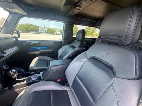 Used 2022 Ford Bronco Black Diamond AWD/4WD image 12