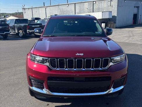 New 2025 Jeep Grand Cherokee L Laredo w/ Luxury Tech Group I image 2