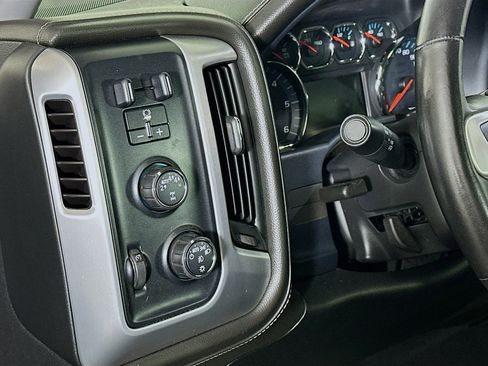 Used 2018 GMC Sierra 1500 SLT image 16