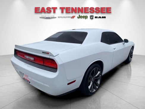 Used 2014 Dodge Challenger SRT8 image 3
