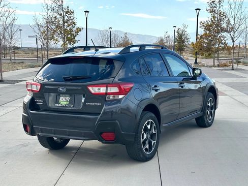 Used 2019 Subaru Crosstrek 2.0i w/ Eyesight System image 5