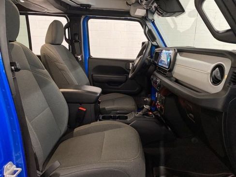 Used 2024 Jeep Wrangler Unlimited image 79