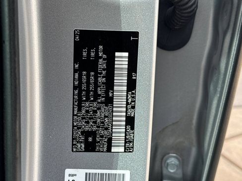 Certified 2025 Toyota Grand Highlander FWD image 37