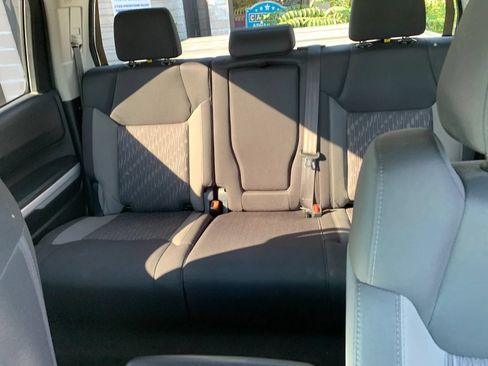 Used 2018 Toyota Tundra SR5 w/ SR5 Upgrade Package RWD image 9