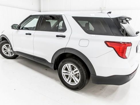 Used 2023 Ford Explorer 4WD image 4