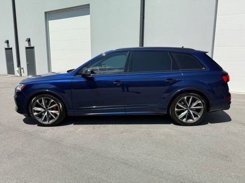 Used 2023 Audi SQ7 Prestige AWD/4WD image 3