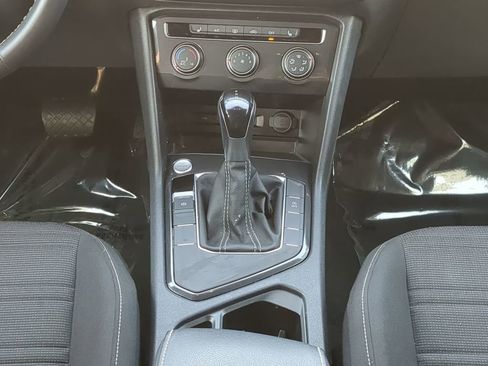 Used 2024 Volkswagen Tiguan S image 19