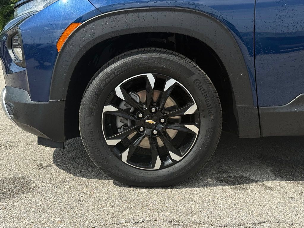 Used 2023 Chevrolet TrailBlazer LT w/ Convenience Package FWD image 5