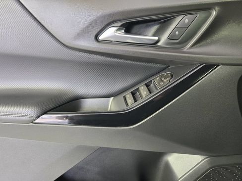New 2026 Chevrolet Equinox LT w/ Safety and Technology Package FWD image 23