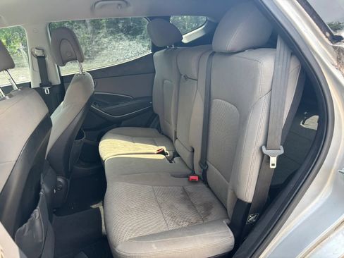 Used 2017 Hyundai Santa Fe Sport FWD image 13