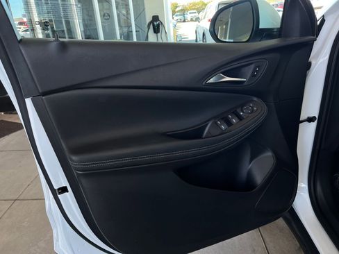 Used 2025 Buick Encore GX Preferred image 20