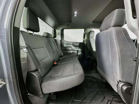 Used 2019 Chevrolet Silverado 1500 Custom w/ Custom Value Package AWD/4WD image 27