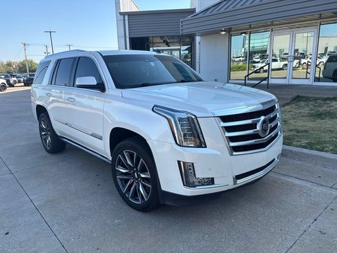 Used 2015 Cadillac Escalade Premium AWD/4WD image 1