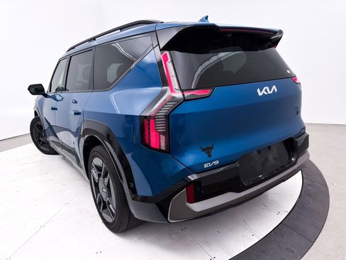 Used 2024 Kia EV9 GT-Line image 8