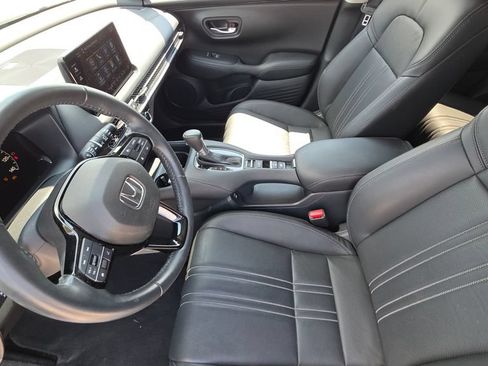 Certified 2024 Honda HR-V EX-L image 12