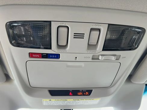 Used 2017 Subaru Legacy 2.5i Limited image 22