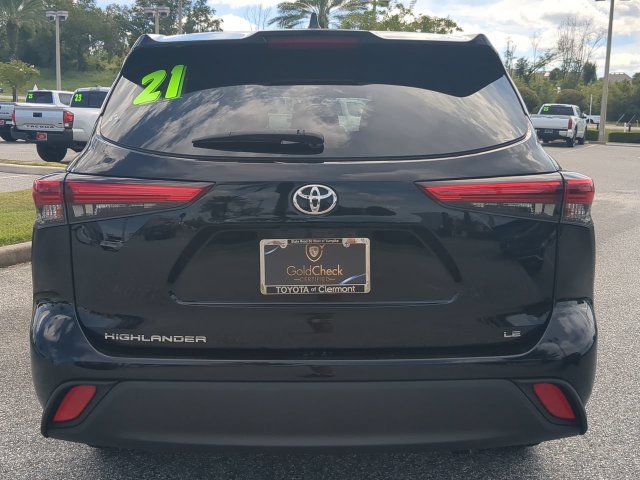 Used 2021 Toyota Highlander LE FWD image 5
