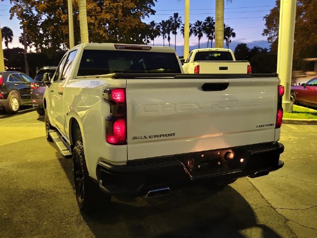 Used 2025 Chevrolet Silverado 1500 Custom Trail Boss AWD/4WD image 4