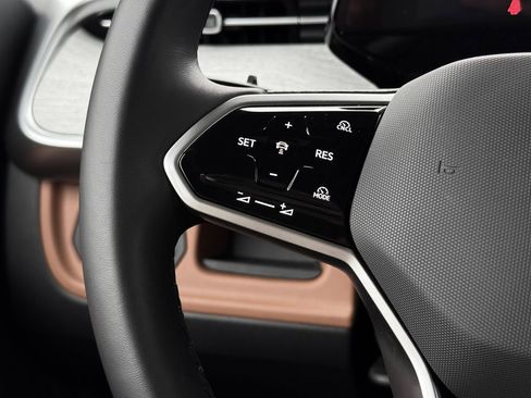 New 2025 Volkswagen ID. Buzz Pro S image 13