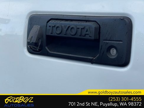 Used 2020 Toyota Tacoma TRD Off-Road image 40