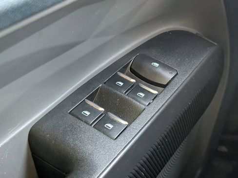 Used 2023 Ford Maverick XL image 10