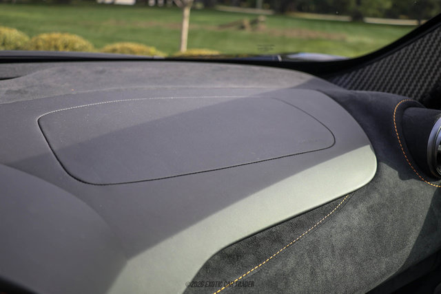 Used 2025 McLaren 750S RWD image 31
