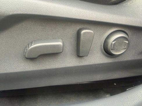 Used 2023 Subaru Outback Premium AWD/4WD image 19