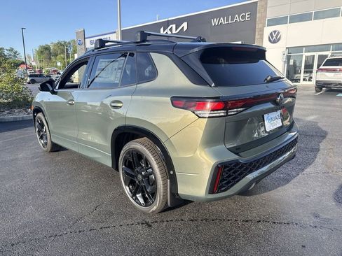 New 2026 Volkswagen Tiguan SE R-Line FWD image 3