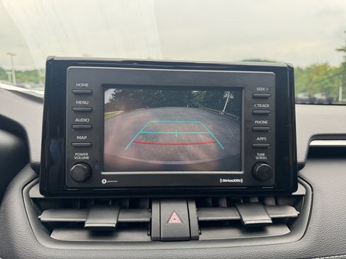 Used 2022 Toyota RAV4 XLE w/ Convenience Package AWD/4WD image 17