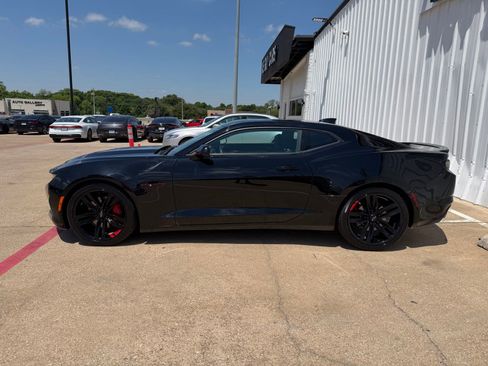 Used 2022 Chevrolet Camaro LT w/ Redline Edition RWD image 23