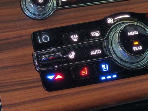 Used 2020 Lincoln Aviator Reserve w/ Equipment Group 202A AWD/4WD image 29