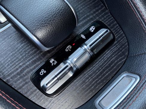 Certified 2022 Mercedes-Benz GLE 53 AMG 4MATIC Coupe image 50