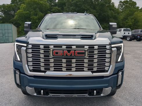 Used 2024 GMC Sierra 3500 Denali w/ Denali Reserve Package AWD/4WD image 7