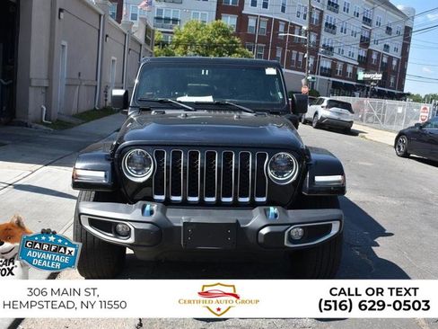 Used 2025 Jeep Wrangler Unlimited Sahara AWD/4WD image 3