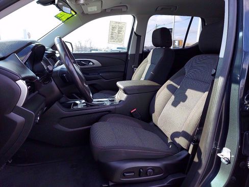 Used 2019 Chevrolet Traverse LT image 14