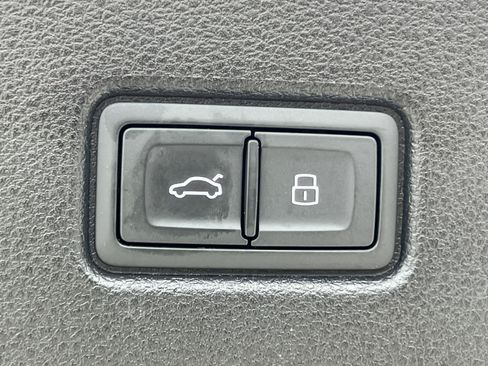 Certified 2024 Audi Q5 2.0T Premium Plus AWD/4WD image 19