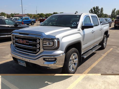 Used 2017 GMC Sierra 1500 SLT AWD/4WD image 3