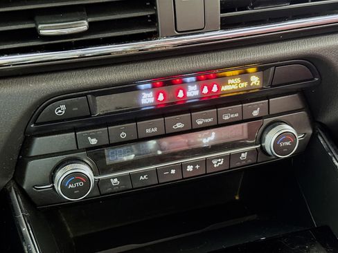 Used 2022 MAZDA CX-9 Carbon Edition image 18