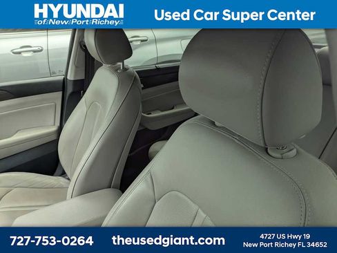 Used 2018 Hyundai Sonata Limited w/ Limited Ultimate Package 03 FWD image 3